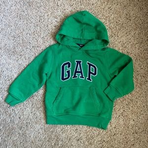 Boys | Gap kids | logo patch hooded sweatshirt | green